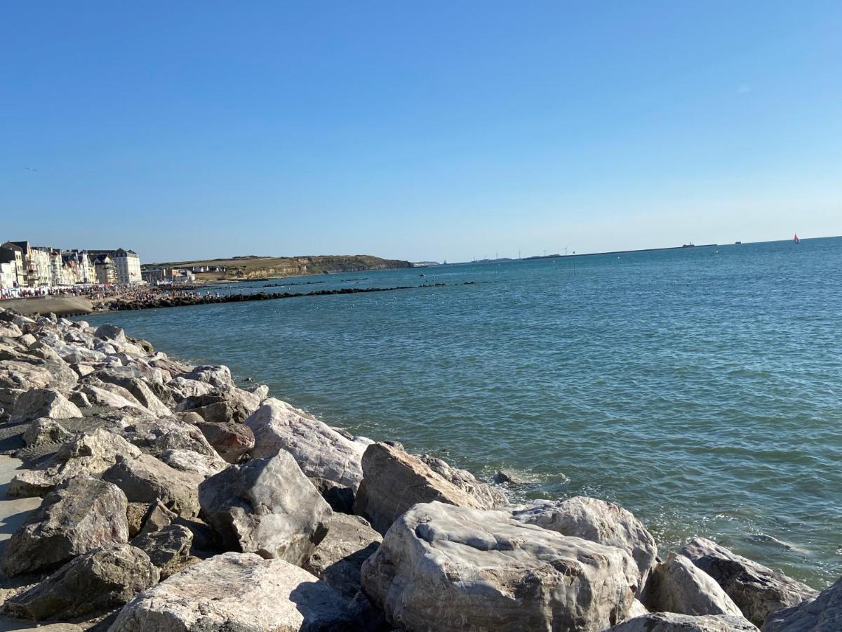 Le Bon Endroit En Bord De Mer, Vue Mer , Parking Et Wifi Wimereux Esterno foto